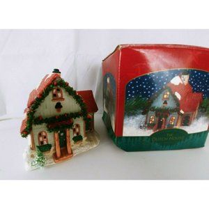 The Dutch House From Seasonal Specialties Company lighted house